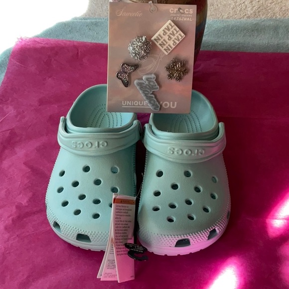 ❄️ SAWEETIE X CROCS CLASSIC JIBBITZ  CHARM BUNDLE ❄️ NWT ❄️ - Picture 3 of 16